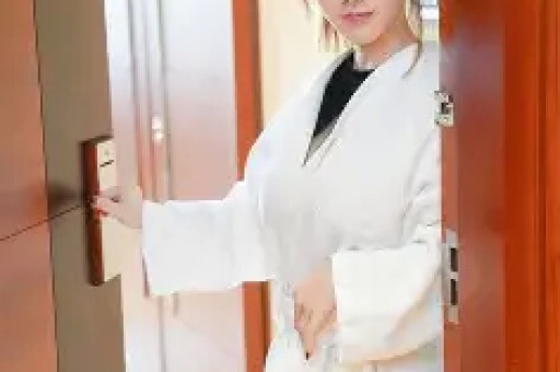 吃相太丑!卖假狂赚百万伊能静遭央视曝光 秦昊也救不了她 吃相太丑!卖假狂赚百万伊能静遭央视曝光 秦昊也救不了她